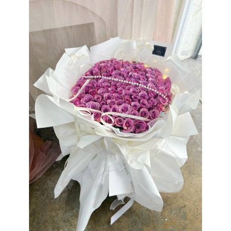 99朵紫玫瑰