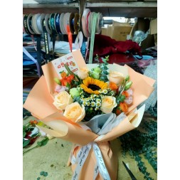 1朵向日葵混搭花束